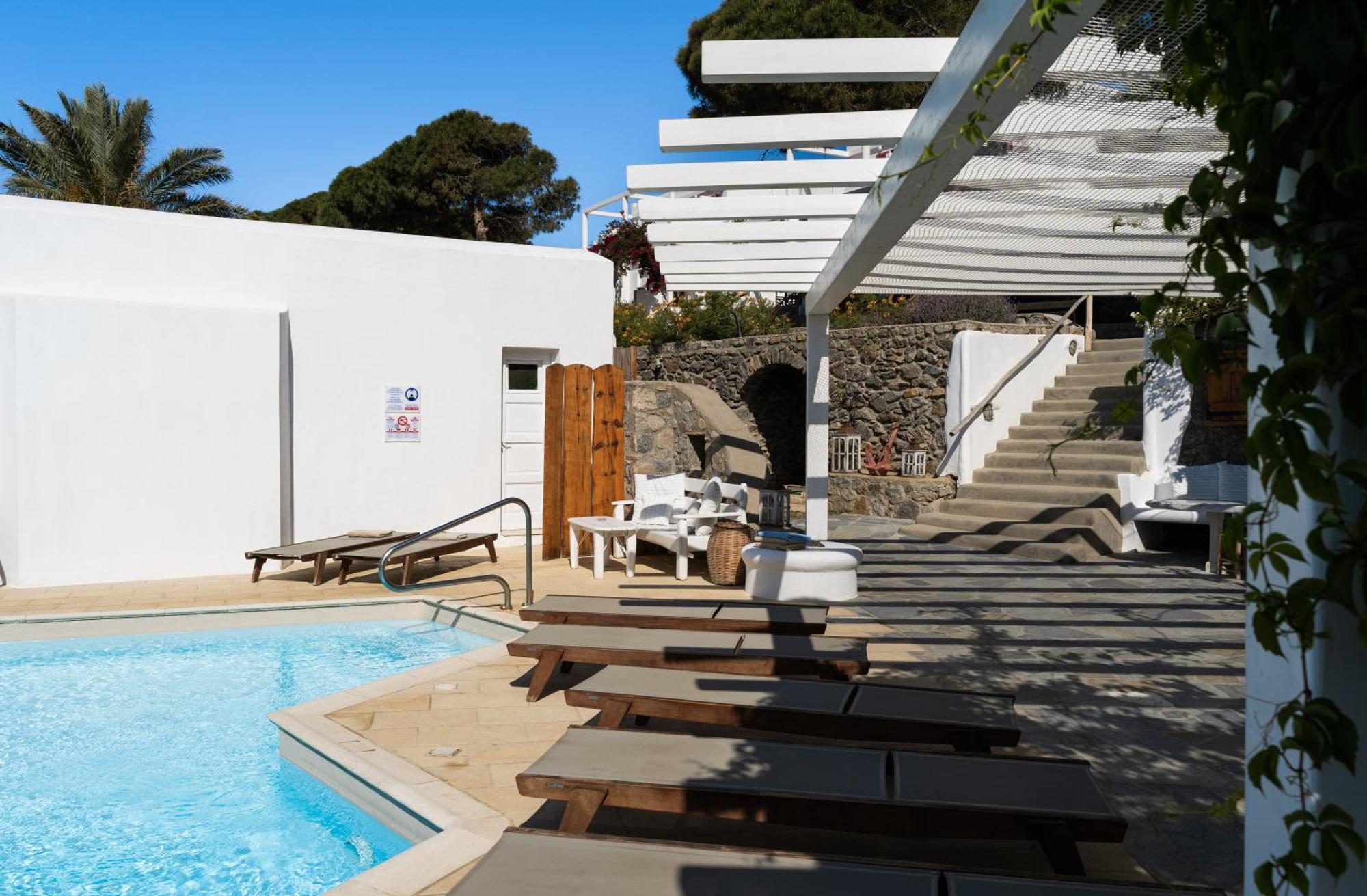 Rhenia Hotel Tourlos Exterior foto